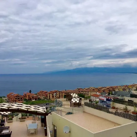Daire La Terrazza Di Pizzo *